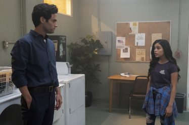 Penn Badgley fait l'éloge de l'ancienne co-star de You, Jenna Ortega : "Elle est si talentueuse". - 11