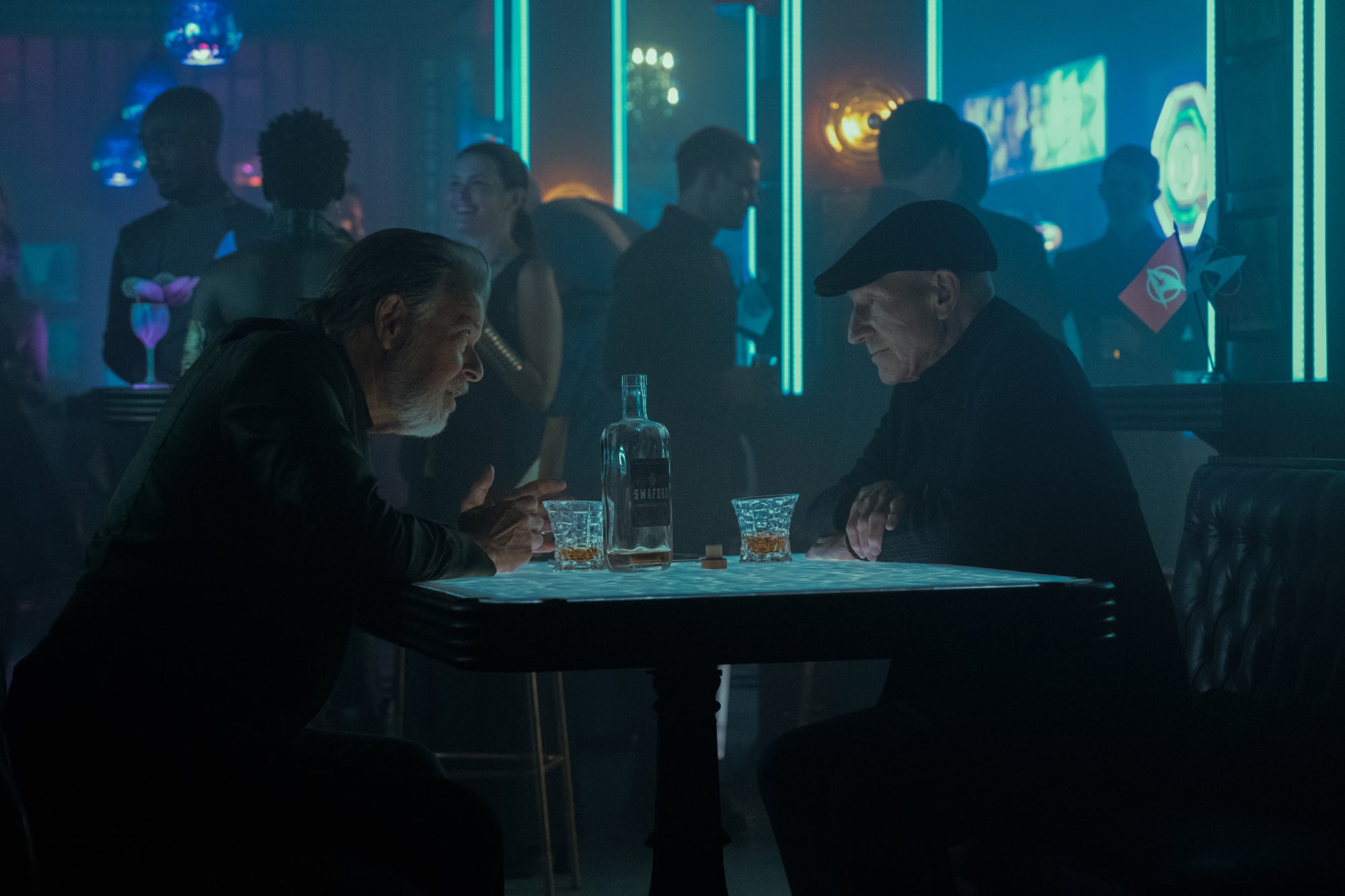 Picard présente "The Next Generation" dans la première de la saison 3 2 Picard présente "The Next Generation" dans la première de la saison 3 - 1