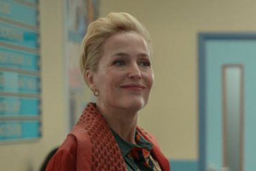 Sex Education La star Gillian Anderson invite des lettres de femmes révélant leurs fantasmes secrets | Leisurebyte - 11