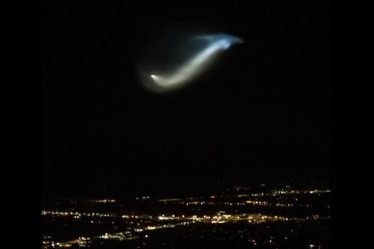 Une étrange spirale apparue dans le ciel d'Hawaï pourrait être liée à la fusée SpaceX - 6