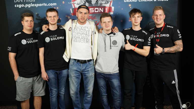 TSM est à la recherche d'un directeur général pour diriger son retour CS:GO. Voici comment postuler 2 TSM est à la recherche d'un directeur général pour diriger son retour CS:GO. Voici comment postuler - 1