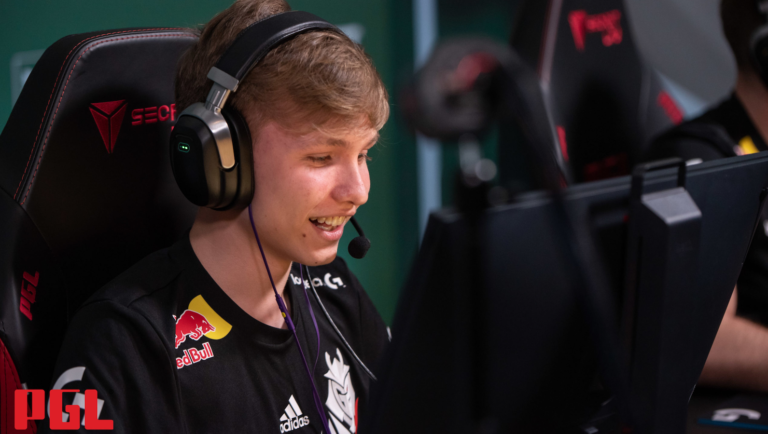 CS:GO prodigy m0NESY renverse s1mple alors que G2 marche sur NAVI 2 CS:GO prodigy m0NESY renverse s1mple alors que G2 marche sur NAVI - 1