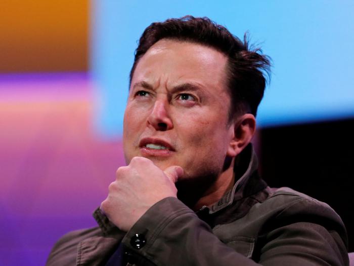 Elon Musk a un projet pour contrer l'intelligence artificielle, qu'il juge trop "éveillée" 3 Elon Musk