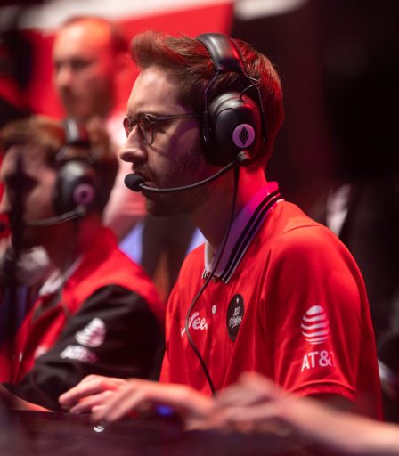L'équipe LCS de 100 Thieves n'a remporté qu'un seul match lors de ses 8 derniers matchs 58 L'équipe LCS de 100 Thieves n'a remporté qu'un seul match lors de ses 8 derniers matchs - 57