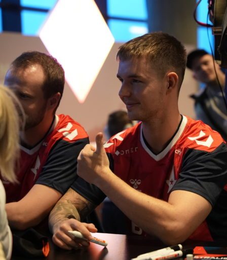 Dev1ce parle de ses difficultés personnelles pendant l'interruption d'un an de CS:GO 26 Dev1ce parle de ses difficultés personnelles pendant l'interruption d'un an de CS:GO - 25