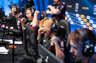 Le monde CS:GO est resté confus après que le flashbang révolutionnaire ait décidé le choc entre FaZe et FURIA - 9