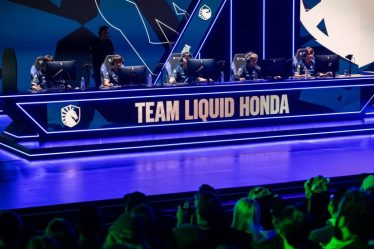 Liquid se sépare de l'entraîneur-chef des LCS MaRin après la pire scission de l'équipe en 3 ans - 7