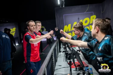 Les fans de CS:GO sont convaincus qu'Astralis aurait dû laisser tomber un joueur au lieu de Xyp9x - 7