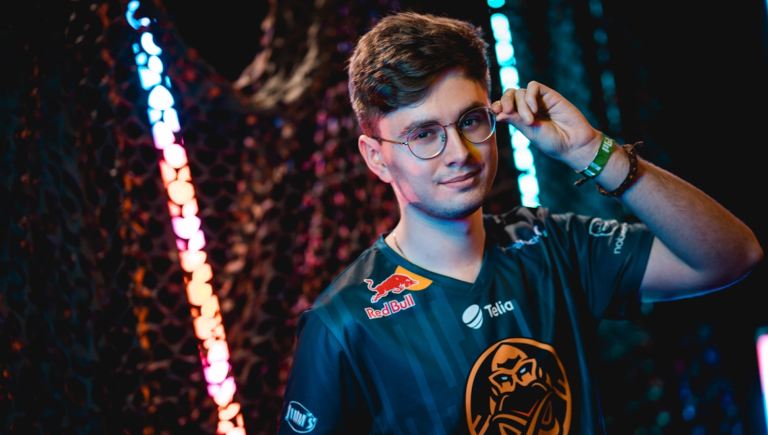 Tier 2 CS:GO pro channel s1mple pour dominer totalement Paris RMR avec un record incroyable 2 Tier 2 CS:GO pro channel s1mple pour dominer totalement Paris RMR avec un record incroyable - 1
