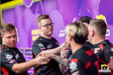 FaZe pro brise la communauté CS:GO avec une combinaison d'autocollants effrontés à Paris Major - 7