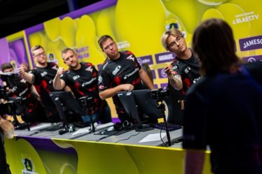 Les fans de CS: GO critiquent BLAST pour les interviews des joueurs majeurs de Paris - 9