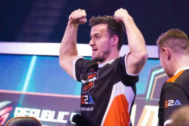 La sortie anticipée de 9INE de BLAST Paris Major n'empêche pas la légende de CS:GO de terminer une balade à vélo à travers le continent - 9