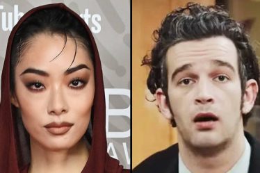 Rina Sawayama appelle Matty Healy des années 1975 lors du spectacle de Glastonbury - 14
