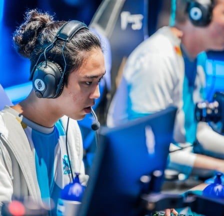 Cloud9 'C9' leur propre Nexus à la manière d'Overwatch perd le match LCS 108 Cloud9 'C9' leur propre Nexus à la manière d'Overwatch perd le match LCS - 107