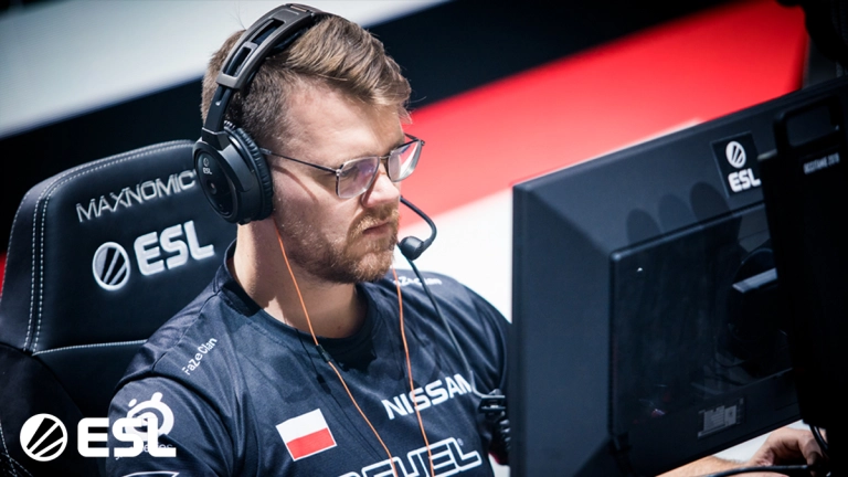 FaZe Clan aurait fait appel à la légende polonaise CS:GO pour un rôle d'entraîneur avant l'IEM Cologne 2 FaZe Clan aurait fait appel à la légende polonaise CS:GO pour un rôle d'entraîneur avant l'IEM Cologne - 1