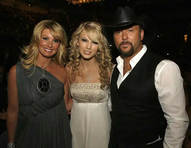 Quand sort « Debut (Taylor's Version) » ? Voici ce que Taylor Swift a teasé... 7 Tim McGraw et Faith Hill soutiennent Taylor depuis ses débuts