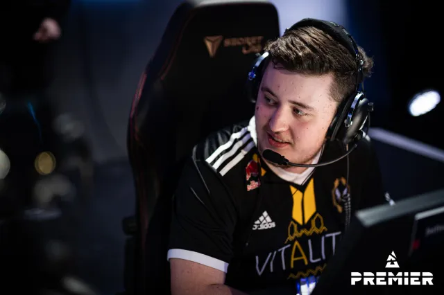 La passion, la fierté et Paris sont dans le cœur de ZywOo après son troisième titre de Joueur CS2 de l'année 3 ZywOo communiquant avec ses coéquipiers lors d'un tournoi BLAST Premier Counter-Strike.