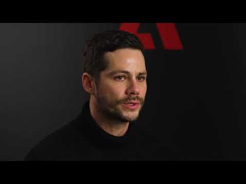 Dylan O'Brien dit qu'avoir un frère trans non binaire a "approfondi" sa vie - 4