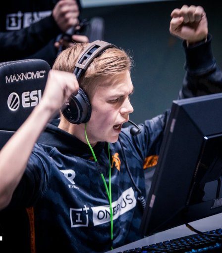 Brollan envisage l’arc de rachat CS2 avec un prêt à MOUZ - 107