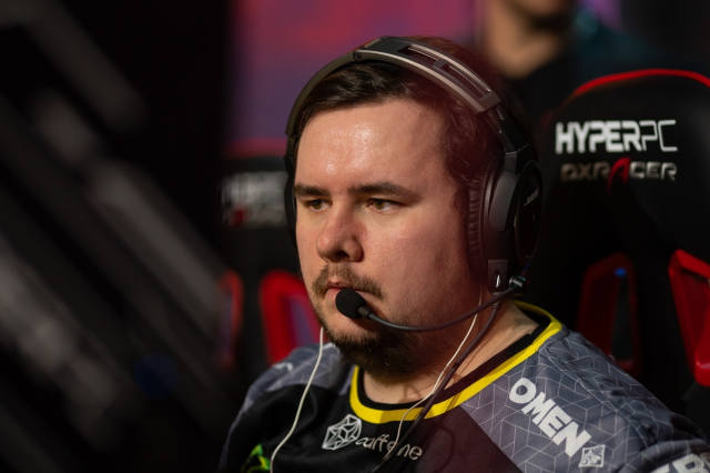 Top 10 des joueurs de l'histoire de CS:GO 4 GuardiaN, un joueur de Counter-Strike, participe à des compétitions sur son PC.