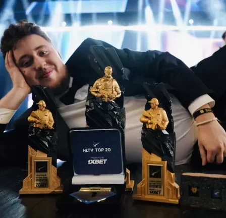 La passion, la fierté et Paris sont dans le cœur de ZywOo après son troisième titre de Joueur CS2 de l'année - 82