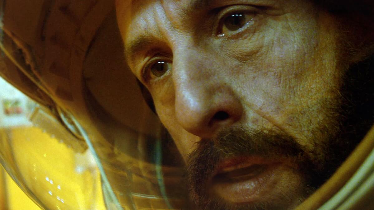 Premier aperçu du film Spaceman Netflix d'Adam Sandler