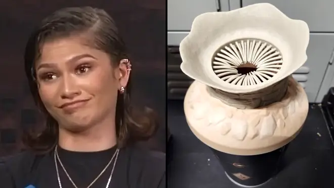 Zendaya traîne de manière hilarante le seau à pop-corn viral Dune : deuxième partie 3 Zendaya traîne de manière hilarante le seau à pop-corn viral Dune : deuxième partie