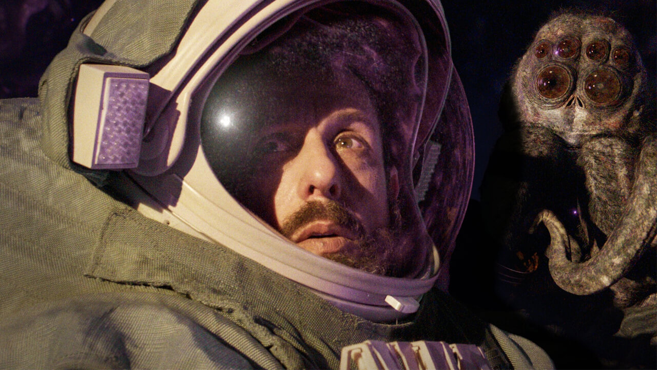 Critique « Spaceman » : devriez-vous regarder le nouveau film Netflix d'Adam Sandler ? 2 Critique « Spaceman » : devriez-vous regarder le nouveau film Netflix d'Adam Sandler ? - 1