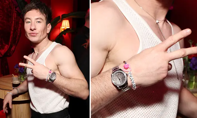 Chronologie complète de la relation entre Barry Keoghan et Sabrina Carpenter 9 Barry Keoghan a été vu portant un bracelet avec le nom de Sabrina dessus