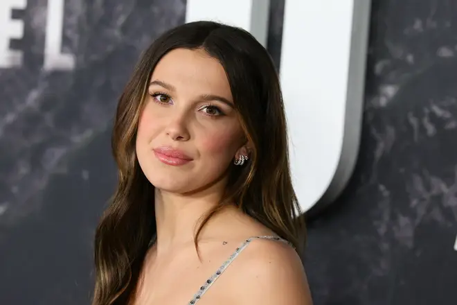 Millie Bobby Brown s'est défendue après avoir déclaré qu'elle laissait des avis pour un mauvais service 4 Les fans se sont rassemblés pour défendre Millie Bobby Brown après qu'elle ait admis avoir laissé des critiques après un mauvais service