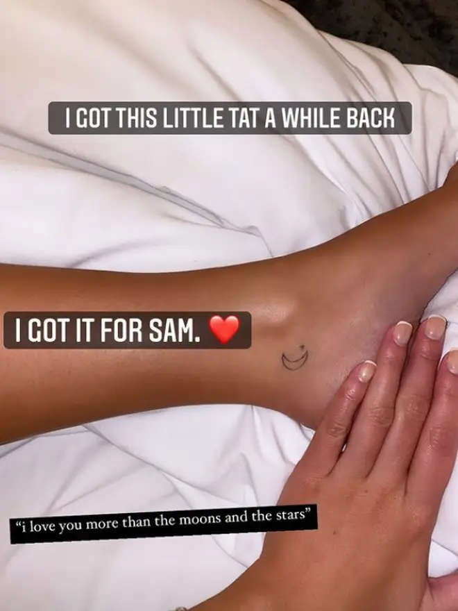 Zara McDermott révèle un tatouage hommage à Sam Thompson alors qu'ils abandonnent la tricherie... 4 Zara McDermott a un tatouage hommage à Sam Thompson sur sa cheville.