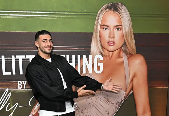 Molly-Mae Hague et Tommy Fury se sont écrasés deux fois dans un accident de voiture sous le choc 4 Molly-Mae a connu beaucoup de succès après Love Island grâce à des collaborations et des parrainages de marques