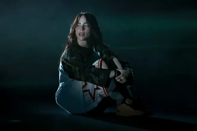 Paroles de The Diner de Billie Eilish, signification et numéro de téléphone à la fin 5 Billie Eilish à sa soirée d'écoute