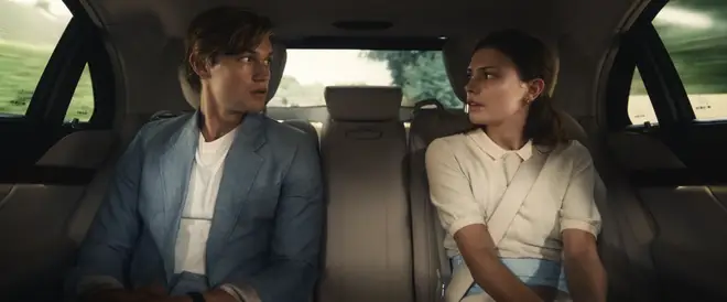 L'acteur de Maxton Hall, Damian Hardung, dit qu'il a peur de filmer la saison 2 de "Dark" 4 La saison 2 de Maxton Hall mettra la relation de Ruby et James à l'épreuve