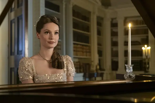 Pourquoi Francesca a-t-elle été refondue pour la saison 3 de Bridgerton ? 4 Hannah Dodd incarne désormais Francesca Bridgerton
