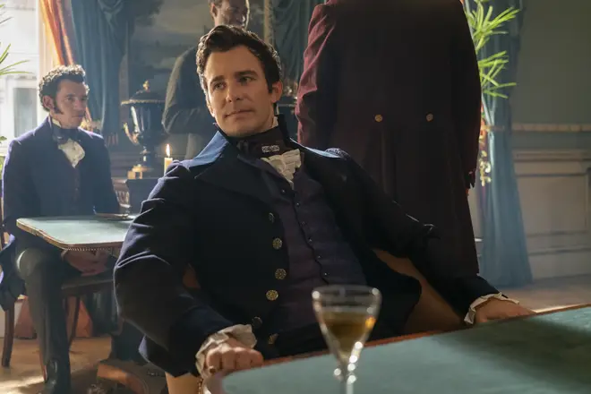 Qui Benedict épouse-t-il à Bridgerton ? Sophie Beckett pourrait arriver dans la saison 3 4 Benedict Bridgerton rencontre sa future épouse Sophie Beckett lors d'un bal masqué
