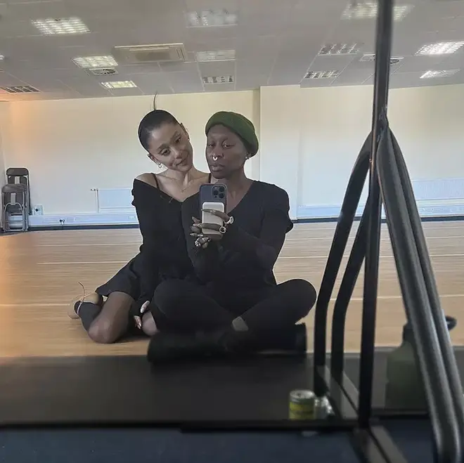 Tous les détails sur Wicked, du casting à la date de sortie et à la bande-annonce 4 Ariana et Cynthia ont commencé les répétitions à l'été 2022