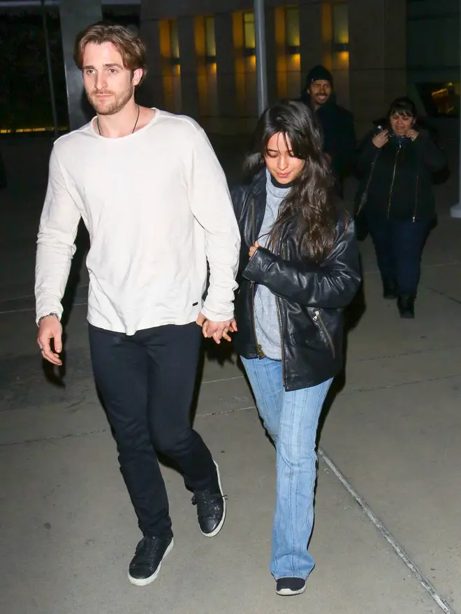 Camila Cabello révèle qui elle a perdu sa virginité jusqu'à l'âge de 20 ans 4 Camila Cabello et Matthew Hussey en 2019
