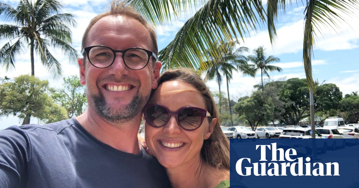 <h2>Crise en Nouvelle-Calédonie : des ressortissants français fuient en Australie par voie maritime</h2><br />
<br />
<p>La situation en Nouvelle-Calédonie devient de plus en plus instable, poussant des Français installés sur l'île à chercher refuge en Australie en utilisant des bateaux. La tension est palpable sur l'archipel, où les habitants se sentent déchirés entre différentes forces politiques et culturelles.</p><br />
<br />
<ul><br /> <li>Des ressortissants français fuient la Nouvelle-Calédonie en direction de l'Australie.</li><br /> <li>La situation politique sur l'île est de plus en plus tendue.</li><br /> <li>Les habitants se sentent déchirés entre différentes influences.</li><br />
</ul> 2 <h2>Crise en Nouvelle-Calédonie : des ressortissants français fuient en Australie par voie maritime</h2><br />
<br />
<p>La situation en Nouvelle-Calédonie devient de plus en plus instable, poussant des Français installés sur l'île à chercher refuge en Australie en utilisant des bateaux. La tension est palpable sur l'archipel, où les habitants se sentent déchirés entre différentes forces politiques et culturelles.</p><br />
<br />
<ul><br /> <li>Des ressortissants français fuient la Nouvelle-Calédonie en direction de l'Australie.</li><br /> <li>La situation politique sur l'île est de plus en plus tendue.</li><br /> <li>Les habitants se sentent déchirés entre différentes influences.</li><br />
</ul> - 1