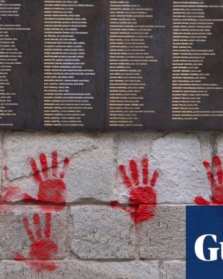 La France enquête sur les graffitis sur le mémorial de l'Holocauste : la Russie en cause ? - 37