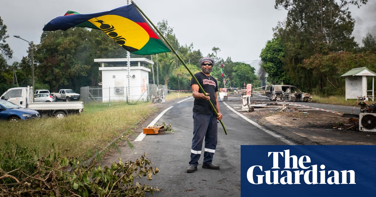 <br />
<br />
<h1>Les Kanak de Nouvelle-Calédonie réclament leur propre avenir après la visite de Macron</h1><br />
<br />
<p>Après la visite du président français Emmanuel Macron en Nouvelle-Calédonie, les Kanak expriment leur désir d'indépendance et de contrôle sur leur propre avenir. Voici les points clés de cet article :</p><br />
<br />
<ul><br /> <li>Les Kanak demandent leur propre avenir</li><br /> <li>Emmanuel Macron en visite en Nouvelle-Calédonie</li><br /> <li>Les revendications des Kanak après la visite présidentielle</li><br />
</ul><br />
<br /> 2 <br />
<br />
<h1>Les Kanak de Nouvelle-Calédonie réclament leur propre avenir après la visite de Macron</h1><br />
<br />
<p>Après la visite du président français Emmanuel Macron en Nouvelle-Calédonie, les Kanak expriment leur désir d'indépendance et de contrôle sur leur propre avenir. Voici les points clés de cet article :</p><br />
<br />
<ul><br /> <li>Les Kanak demandent leur propre avenir</li><br /> <li>Emmanuel Macron en visite en Nouvelle-Calédonie</li><br /> <li>Les revendications des Kanak après la visite présidentielle</li><br />
</ul><br />
<br /> - 1