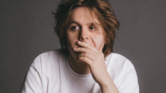 Lewis Capaldi | Dernières nouvelles, nouvelles chansons, photos et vidéos 2 Lewis Capaldi | Dernières nouvelles, nouvelles chansons, photos et vidéos - 1