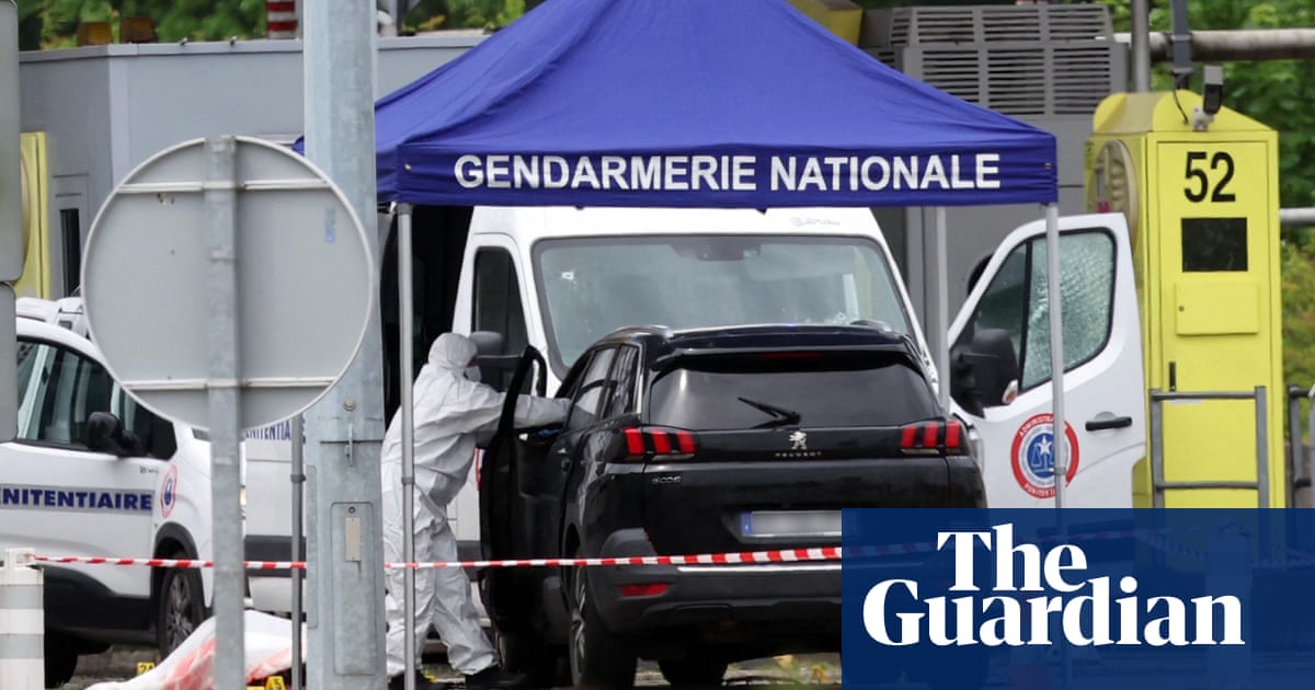 Manifestations dans les prisons françaises après le meurtre d'officiers | France 2 Manifestations dans les prisons françaises après le meurtre d'officiers | France - 1