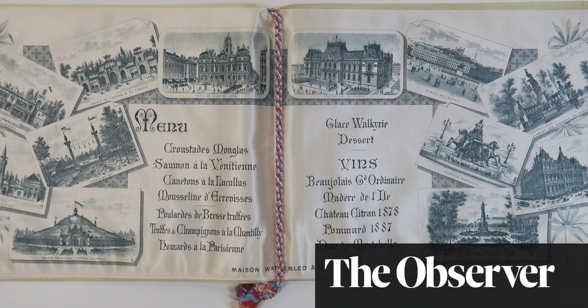 Titre: "Les menus du passé révèlent les secrets des royaux, politiciens et de la société: une plongée dans l'histoire à travers 4,000 repas"<br />
<br />
Dans cet article captivant, nous explorons les découvertes fascinantes révélées par l'analyse de 4,000 menus historiques. Ces documents anciens nous offrent un aperçu précieux de la vie des royaux, politiciens et de la société à travers les âges, révélant des détails surprenants sur leurs habitudes alimentaires, leurs préférences culinaires et même leurs relations personnelles.<br />
<br />
Parmi les points clés abordés dans cet article:<br />
<br />
- L'importance de l'histoire culinaire dans la compréhension de la société<br />
- Les menus comme reflet de la culture et des normes sociales<br />
- Les secrets cachés derrière les repas des puissants et des influents<br />
- Les tendances alimentaires et les changements sociaux au fil du temps<br />
<br />
Plongez dans les pages palpitantes de l'histoire à travers les délices et les mystères des repas passés, et découvrez comment les menus peuvent révéler bien plus que ce que l'on imagine sur les grandes figures de l'histoire. 2 Titre: "Les menus du passé révèlent les secrets des royaux, politiciens et de la société: une plongée dans l'histoire à travers 4,000 repas"<br />
<br />
Dans cet article captivant, nous explorons les découvertes fascinantes révélées par l'analyse de 4,000 menus historiques. Ces documents anciens nous offrent un aperçu précieux de la vie des royaux, politiciens et de la société à travers les âges, révélant des détails surprenants sur leurs habitudes alimentaires, leurs préférences culinaires et même leurs relations personnelles.<br />
<br />
Parmi les points clés abordés dans cet article:<br />
<br />
- L'importance de l'histoire culinaire dans la compréhension de la société<br />
- Les menus comme reflet de la culture et des normes sociales<br />
- Les secrets cachés derrière les repas des puissants et des influents<br />
- Les tendances alimentaires et les changements sociaux au fil du temps<br />
<br />
Plongez dans les pages palpitantes de l'histoire à travers les délices et les mystères des repas passés, et découvrez comment les menus peuvent révéler bien plus que ce que l'on imagine sur les grandes figures de l'histoire. - 1