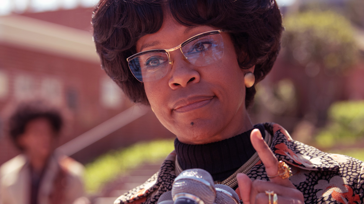 Critique de « Shirley » : devriez-vous regarder le film Netflix de Regina King ? 2 Critique de « Shirley » : devriez-vous regarder le film Netflix de Regina King ? - 1