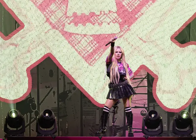 La setlist de la tournée Greatest Hits d'Avril Lavigne suscite des réactions négatives parmi les fans 6 Quelle est la durée de la setlist de la tournée Greatest Hits d'Avril Lavigne ?