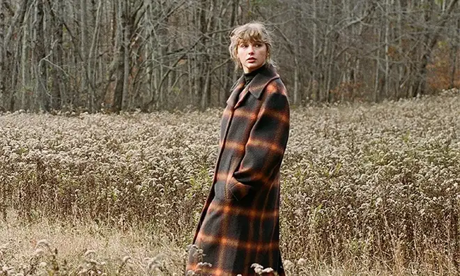 Tous les albums de Taylor Swift classés par année 12 Taylor Swift dans son époque Evermore