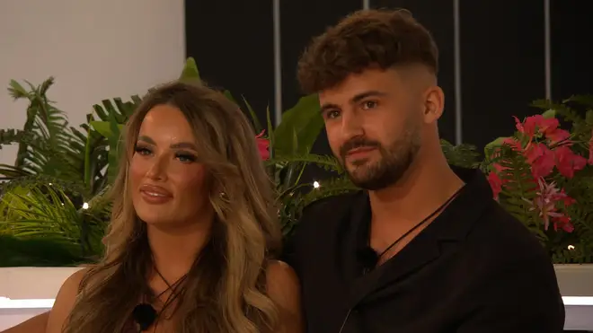 Harriett a commencé Love Island et Ciaran