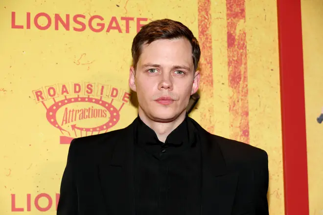 C'est Bill Skarsgård qui dit que ses "opinions haineuses" à propos de son Pennywise l'ont empêché de... 4 Bill Skarsgard dit