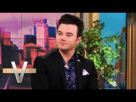 On a dit à Chris Colfer de Glee que devenir gay « ruinerait » sa carrière - 6